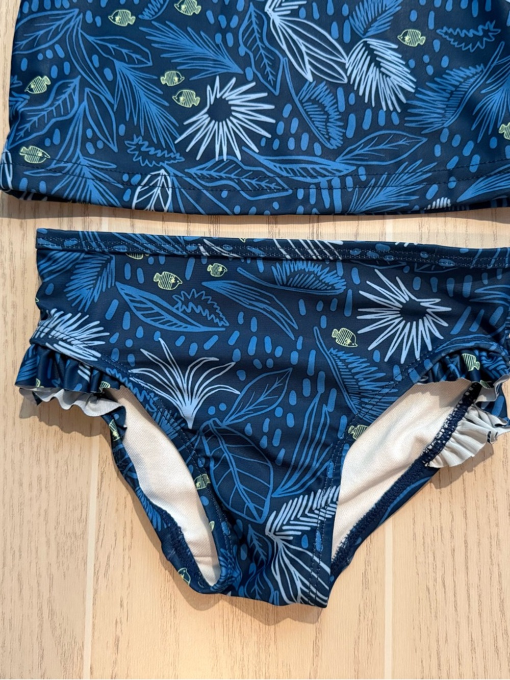 Carter’s Toddler Girl 2T‎ Tropical Fish Rash Guard Swim Set 2PC NWT - Picture 3 of 10